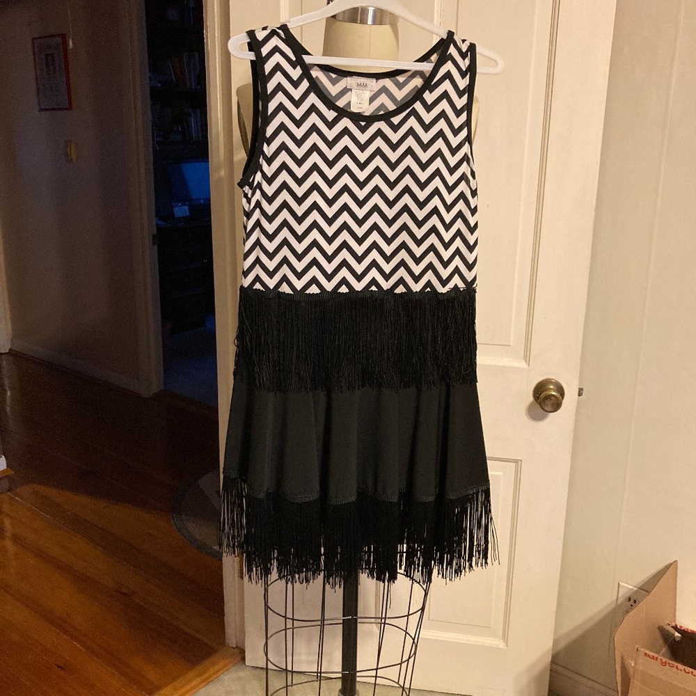 Black& white patterned Fancy sleeveless tunic